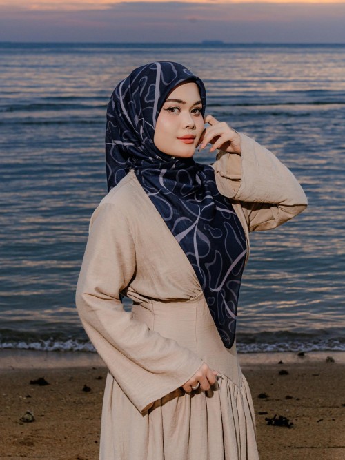 BAWAL FLOW SERIES IN DEEP OCEAN