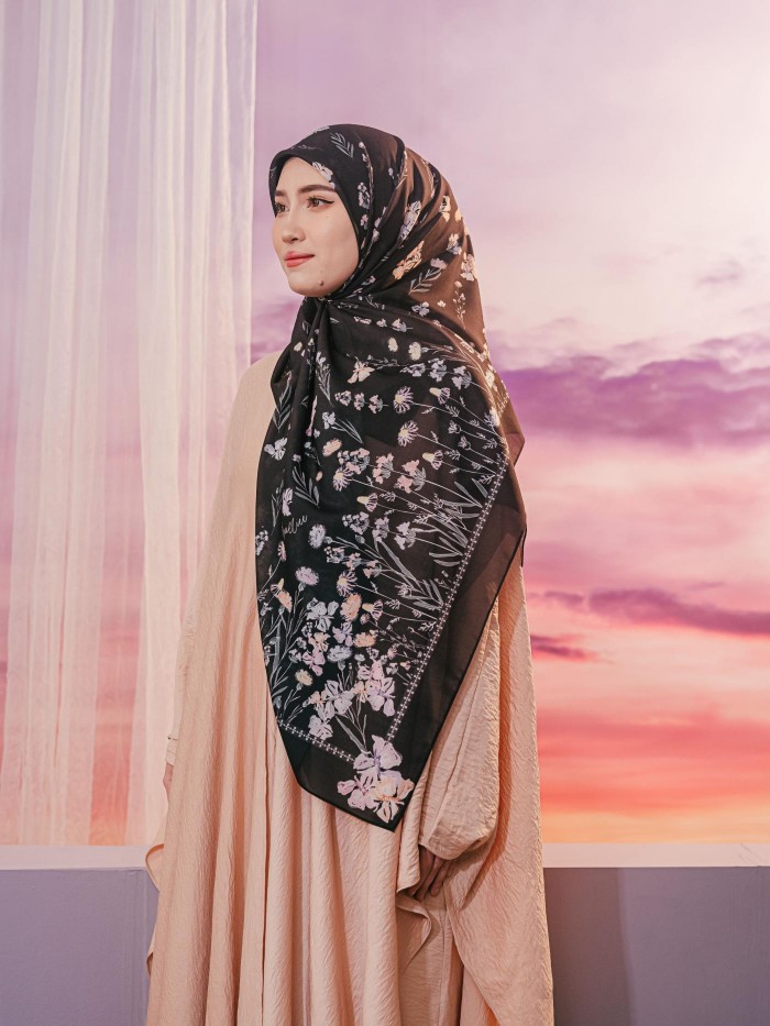 BAWAL PRINTED - BLOSSOM ( BLACK )