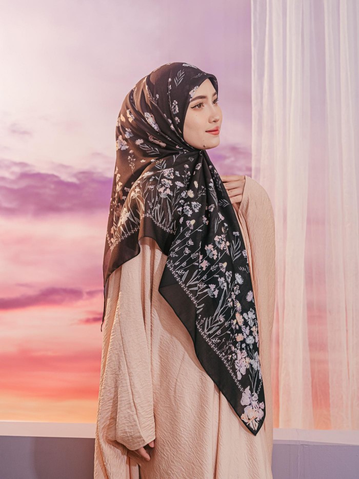 BAWAL PRINTED - BLOSSOM ( BLACK )