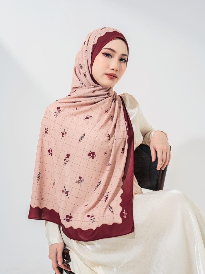SHAWL LADIES IN HUMYRA