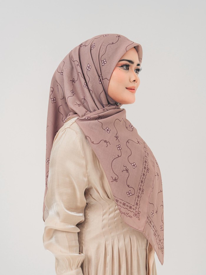 BAWAL LADIES IN ELINA