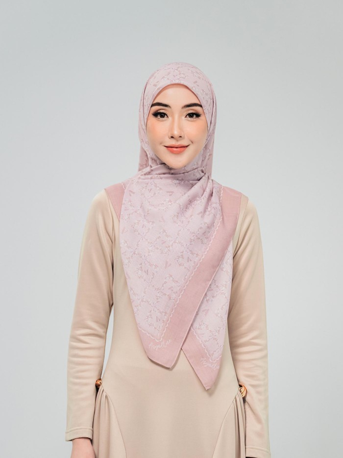 BAWAL WITH HER IN AMELIA