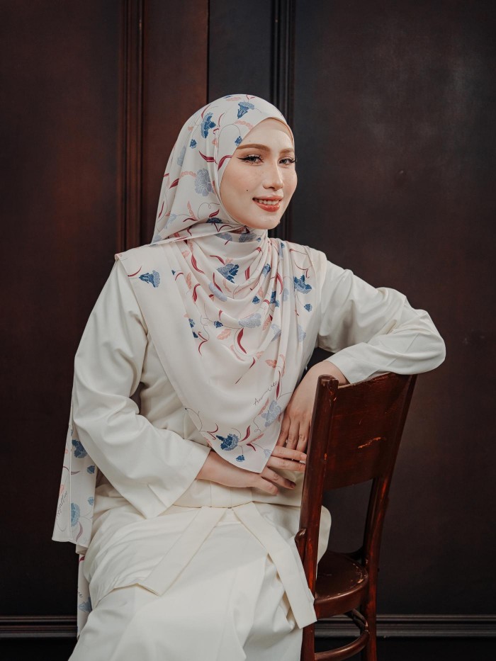 SHAWL SENIWARA IN AURORA
