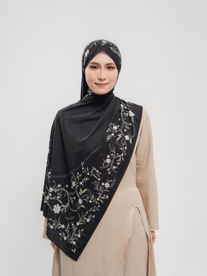 SHAWL SENIWARA IN BAYU MALAM