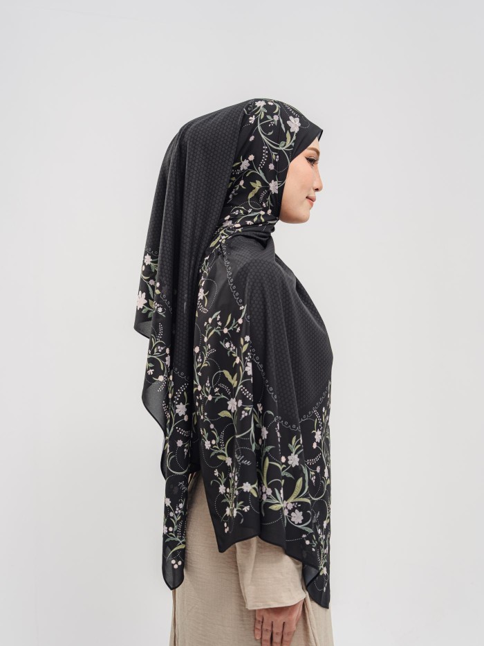 SHAWL SENIWARA IN BAYU MALAM