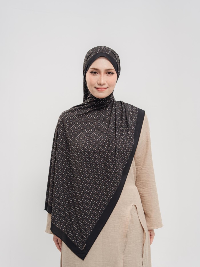 SHAWL SENIWARA IN BISIK MALAM