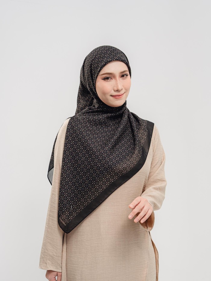 BAWAL SENIWARA IN BISIK MALAM