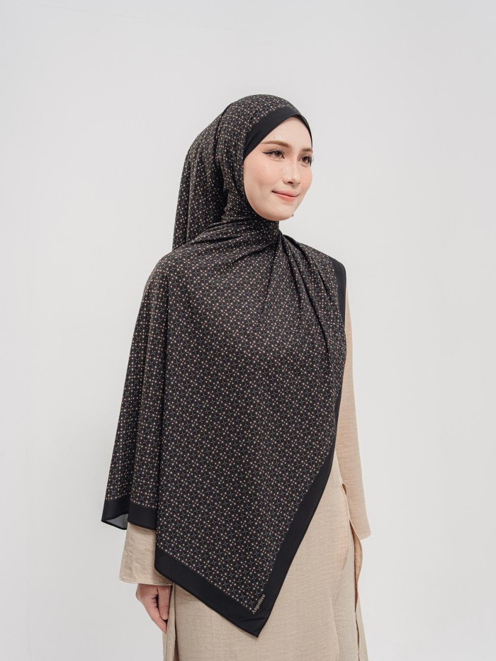 SHAWL SENIWARA IN BISIK MALAM