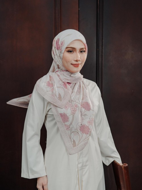 BAWAL SENIWARA IN BUNGA SERI