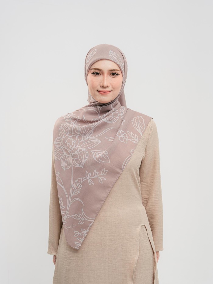 BAWAL SENIWARA IN COKLAT BERSERI