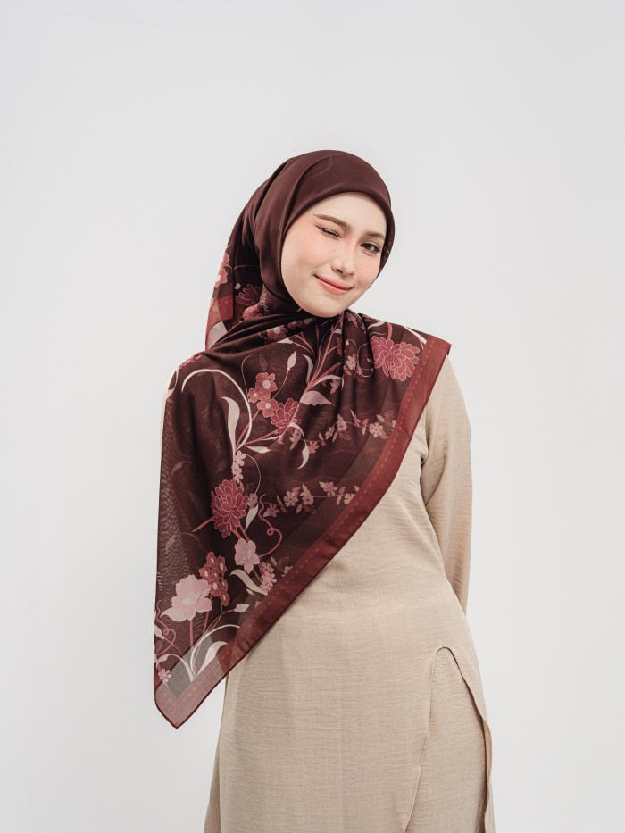 BAWAL SENIWARA IN DELIMA SUTRA