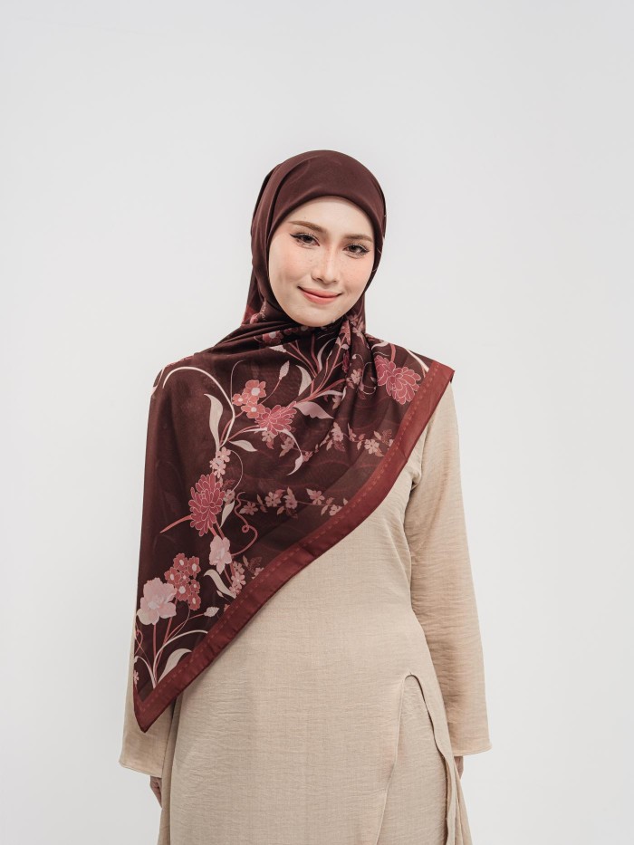 BAWAL SENIWARA IN DELIMA SUTRA