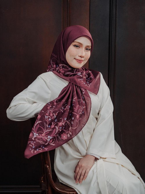 BAWAL SENIWARA IN EMBUN MERAH