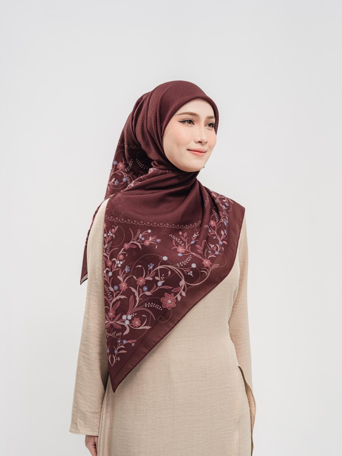 BAWAL SENIWARA IN EMBUN MERAH