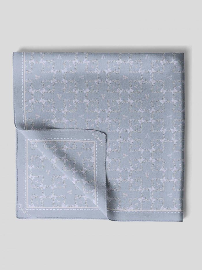 BAWAL WITH HER IN IVY