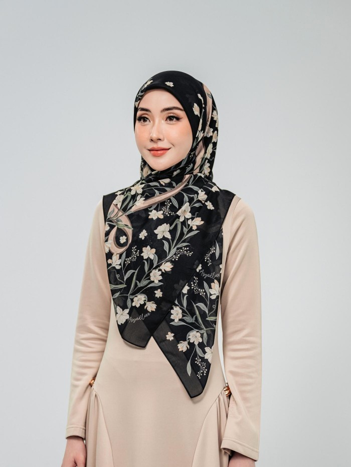 BAWAL WITH HER IN LILITH