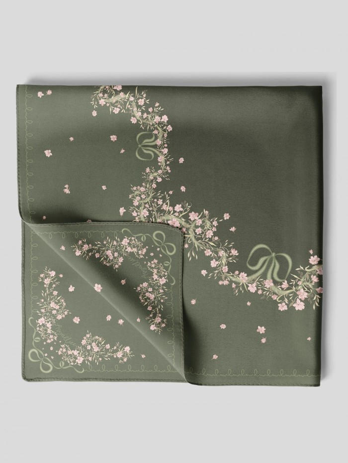 BAWAL WITH HER IN LIORA PEONY