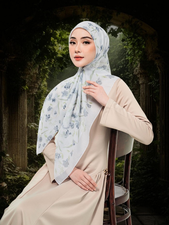 BAWAL WITH HER IN MARIE