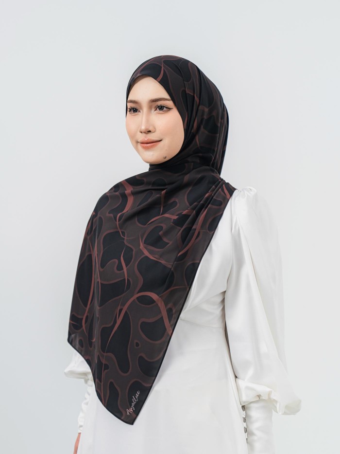 SHAWL FLOW SERIES IN MIDNIGHT