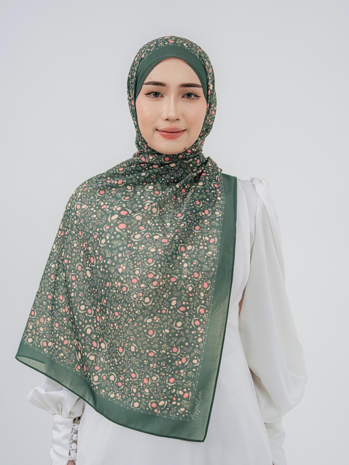 SHAWL TULIB IN MOSS EMERALD
