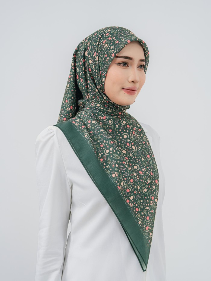BAWAL TULIB IN MOSS EMERALD