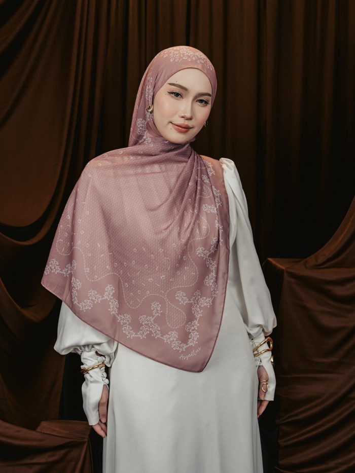 SHAWL TULIB IN MUTED BERRY