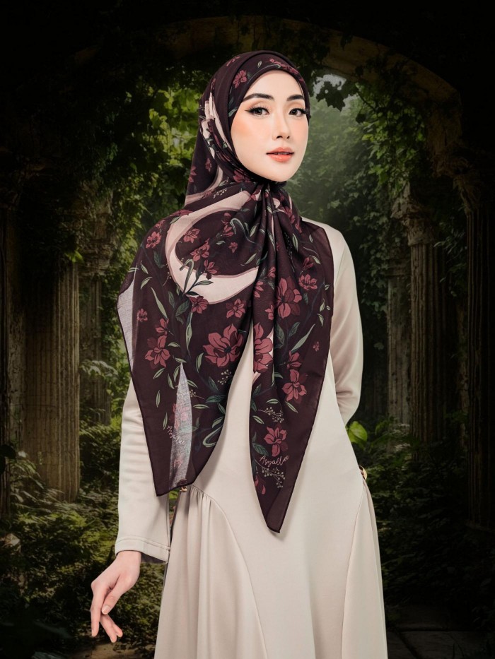 BAWAL WITH HER IN RED RUBY