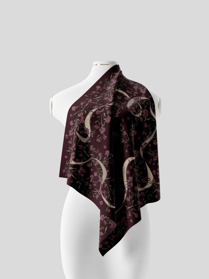 SHAWL WITH HER IN RED RUBY