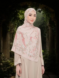SHAWL WITH HER IN ROSABELLA