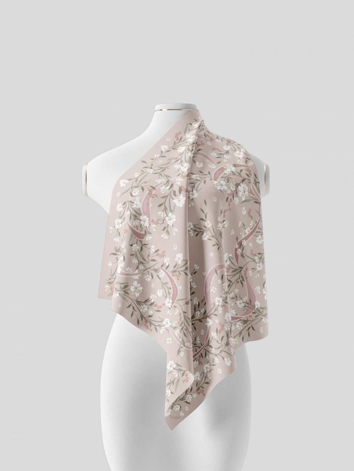 SHAWL WITH HER IN ROSABELLA