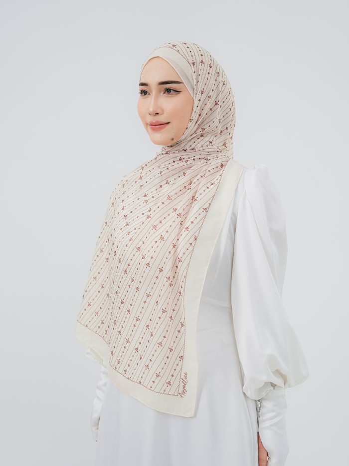 SHAWL TULIB IN SANDY