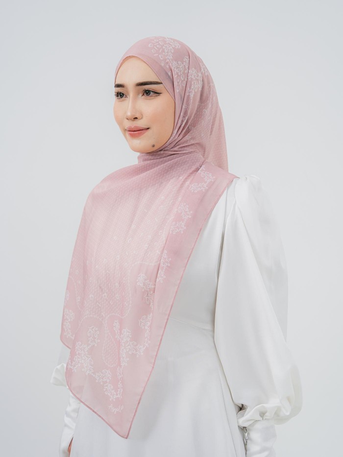 SHAWL TULIB IN SOFT BLUSH