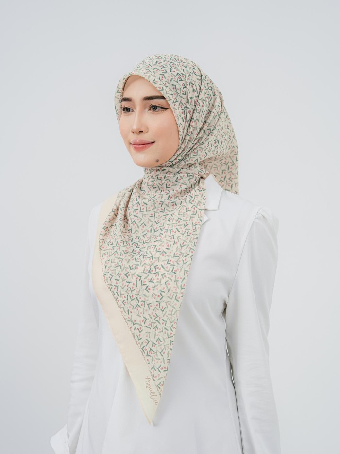 BAWAL TULIB IN TULIP VEIL