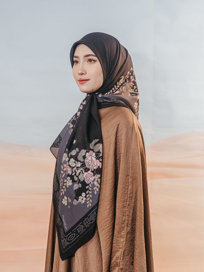 BAWAL PRINTED - DARLENE ( BLACK ROSES )