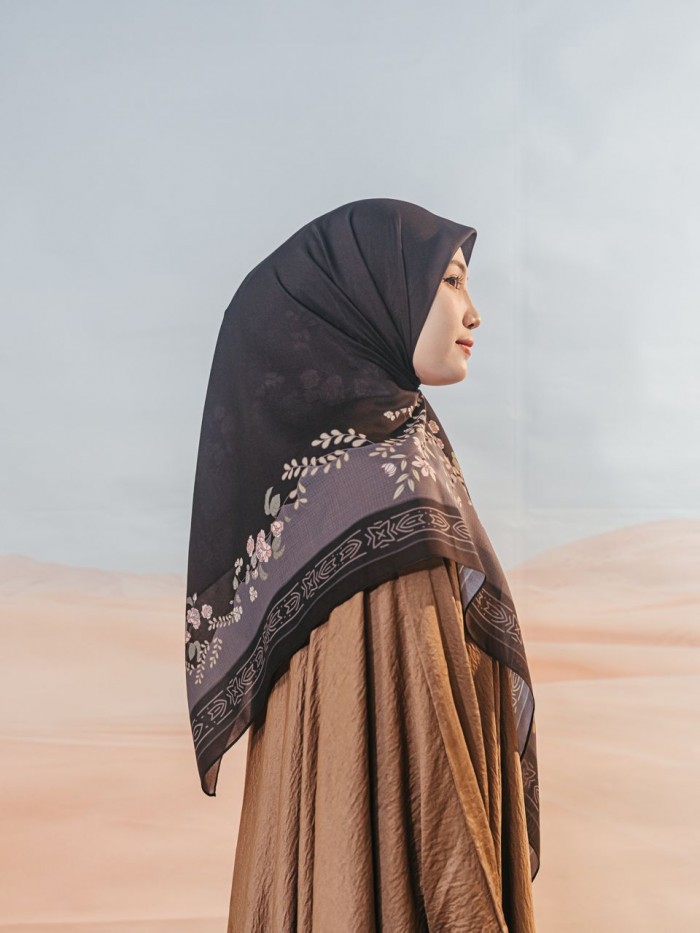 BAWAL PRINTED - DARLENE ( BLACK ROSES )