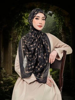 BAWAL WITH HER IN VIVIANA