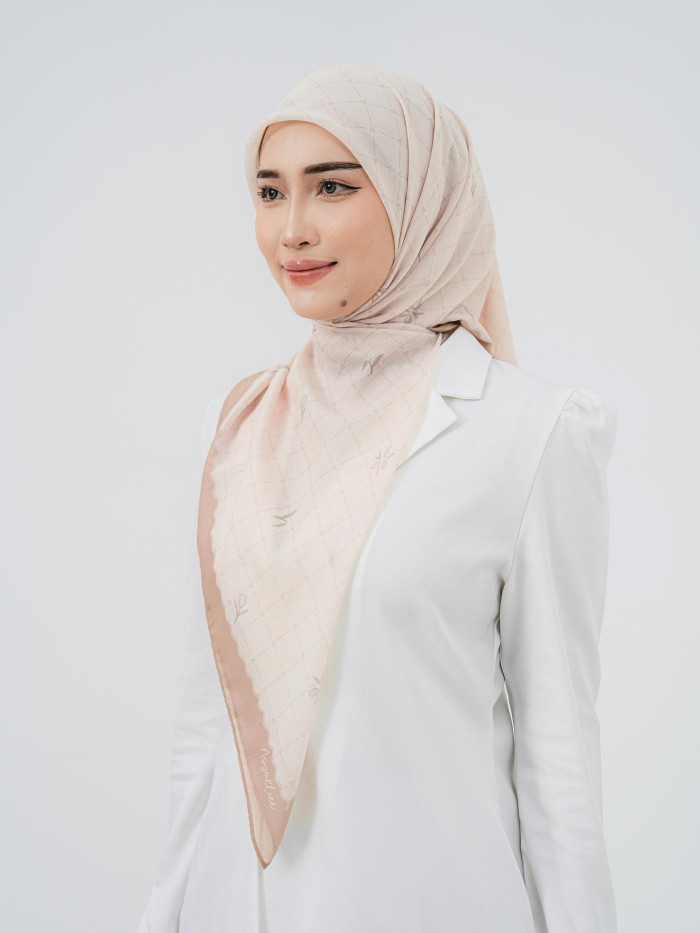BAWAL TULIB IN WHISPER NUDE