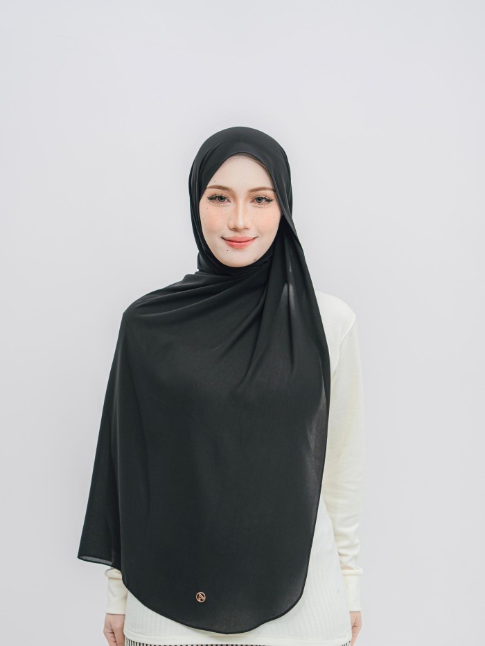 SHAWL DARLING DIAMOND CHIFFON IN BLACK