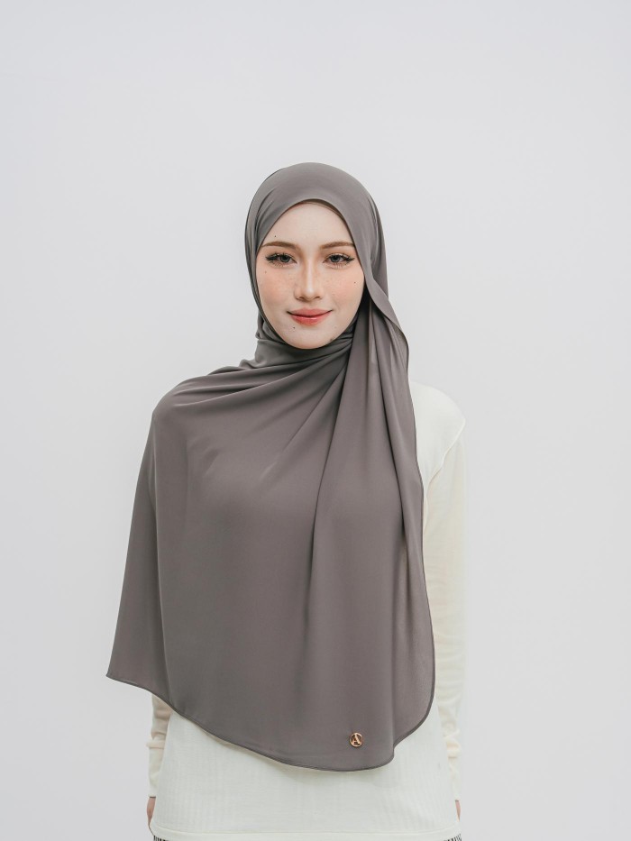 SHAWL DARLING DIAMOND CHIFFON IN DARK GREY