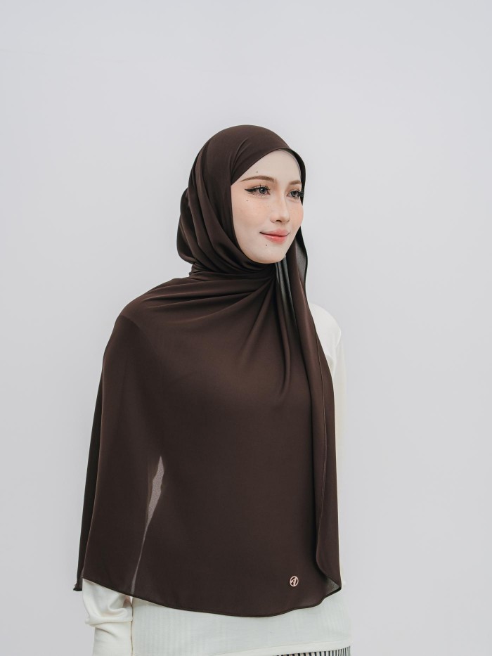 SHAWL DARLING DIAMOND CHIFFON IN DEEP BROWN