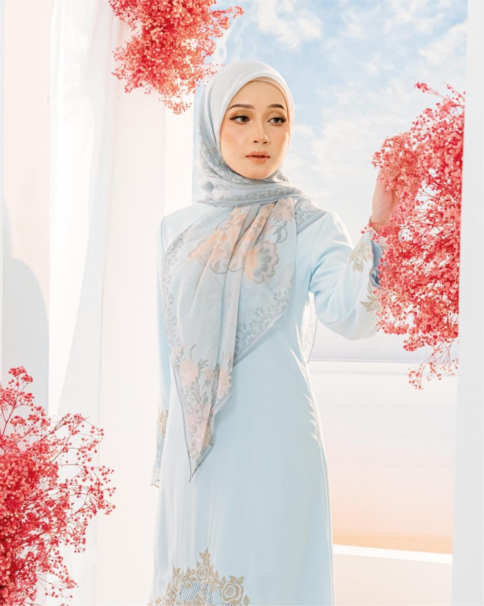 Bawal Helena Diorra (Blue) - Minor Defect