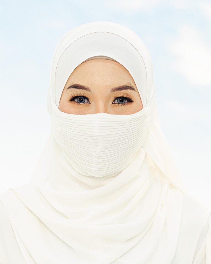 Hayyan Pleated Combo (Her Majesty)